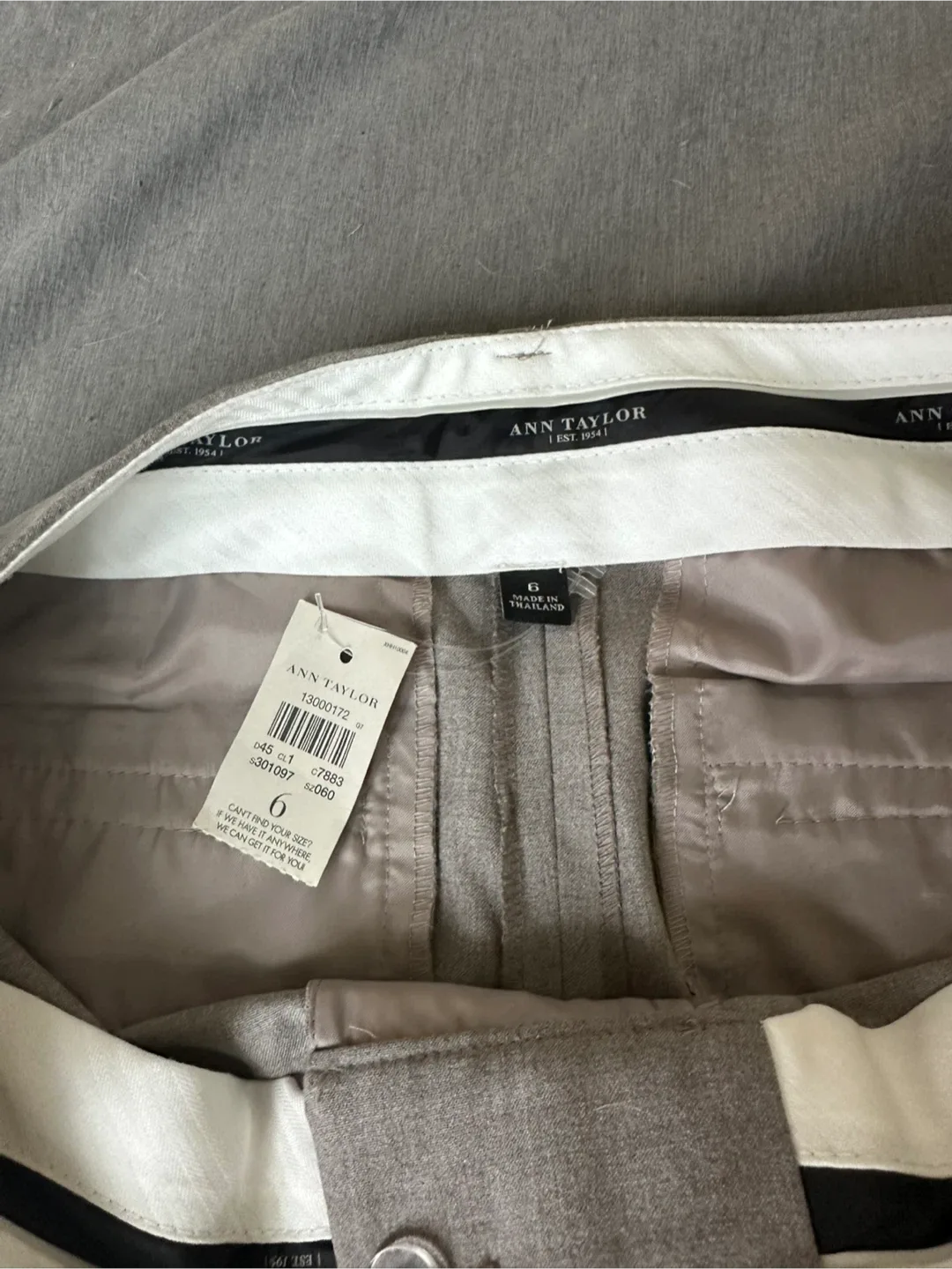 BNWT Ann Taylor Trousers - Size 6 light grey #cleanout image indicator(3)