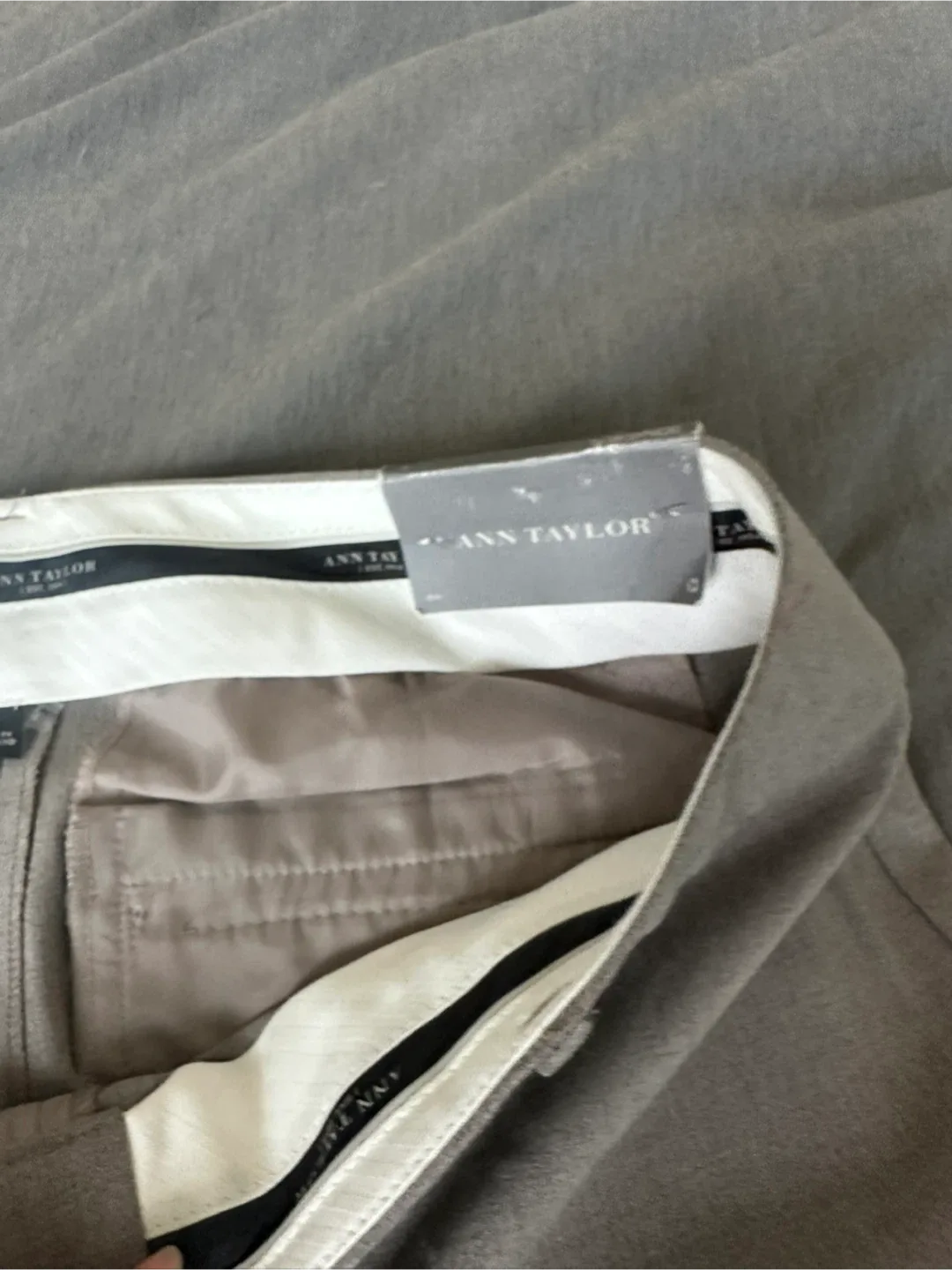 BNWT Ann Taylor Trousers - Size 6 light grey #cleanout image indicator(4)