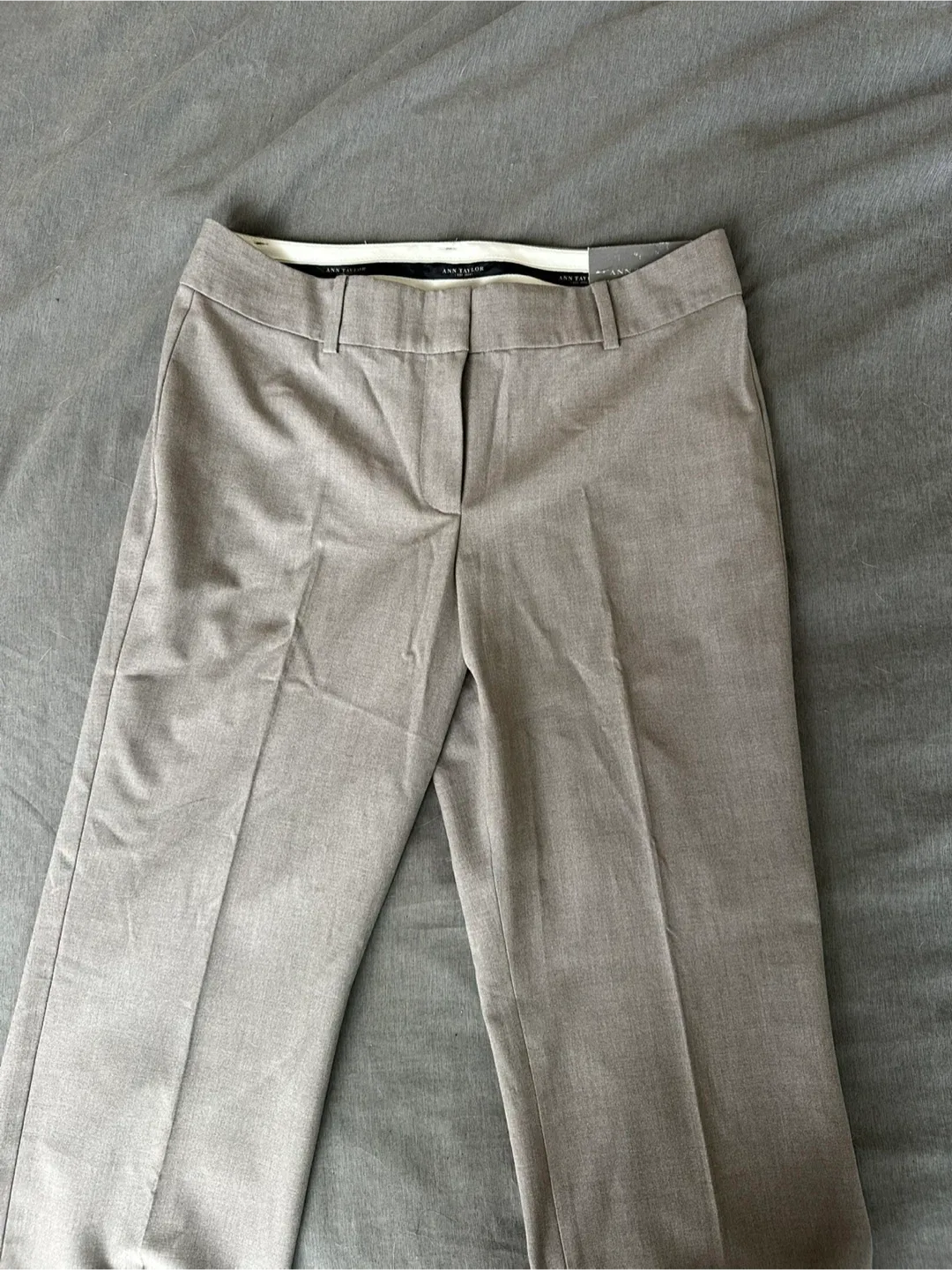 BNWT Ann Taylor Trousers - Size 6 light grey #cleanout image indicator(2)