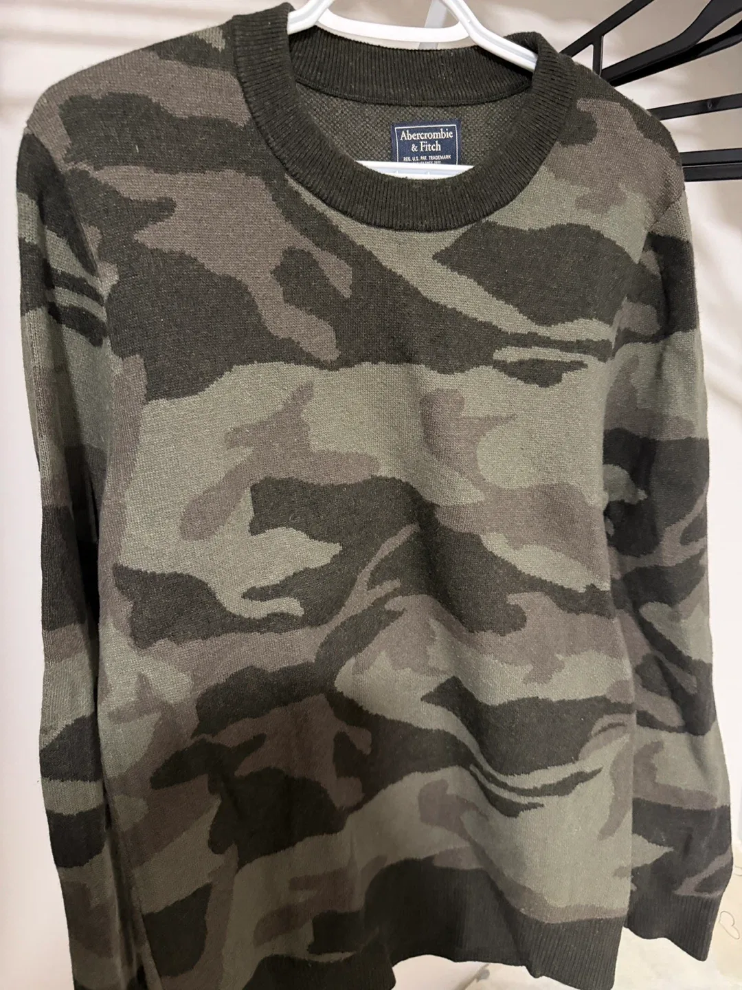 Abercrombie & Fitch Camo Sweater - Size M