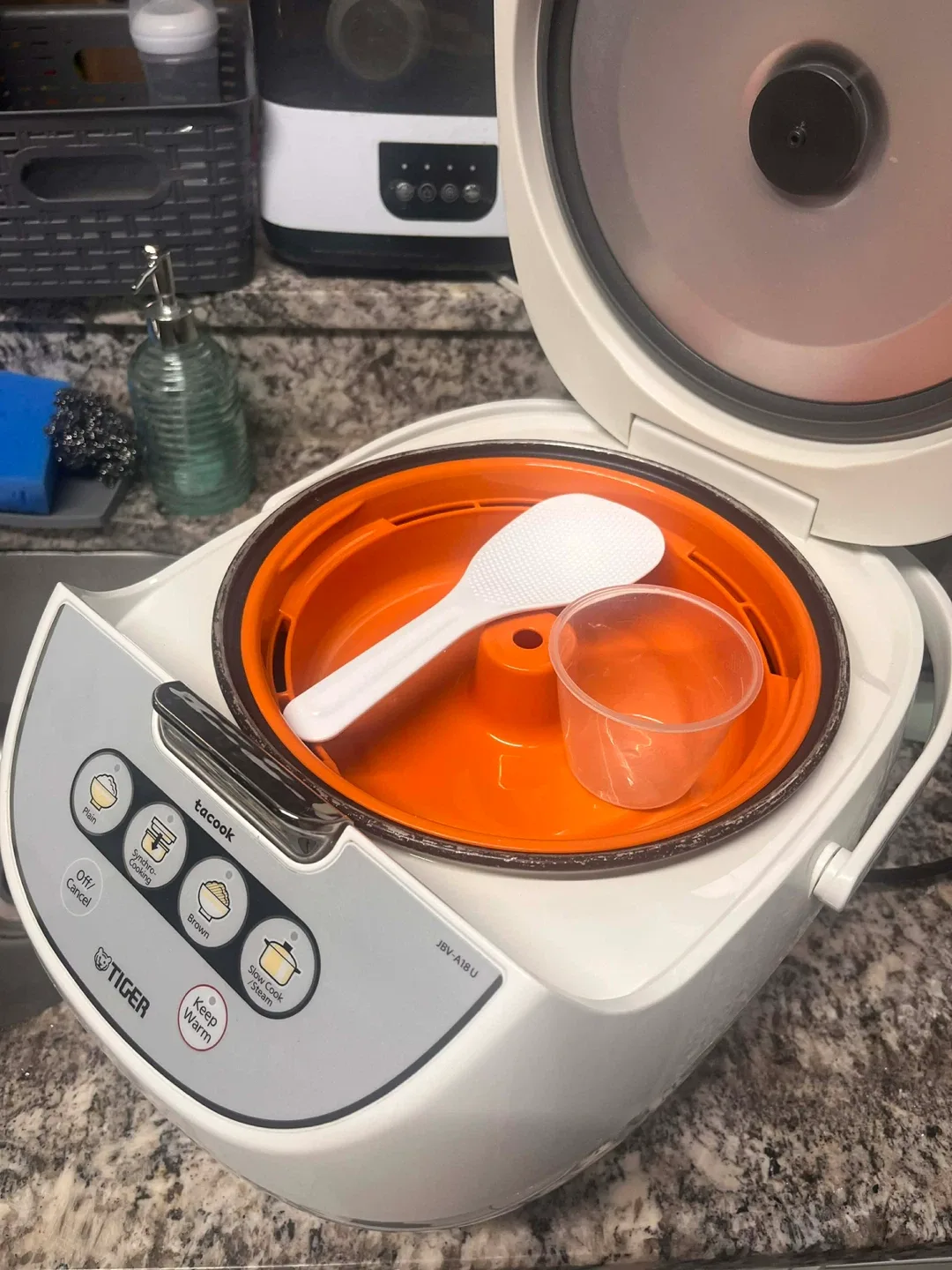 Tiger JBV-A18U 10 cups Rice Cooker image indicator(2)