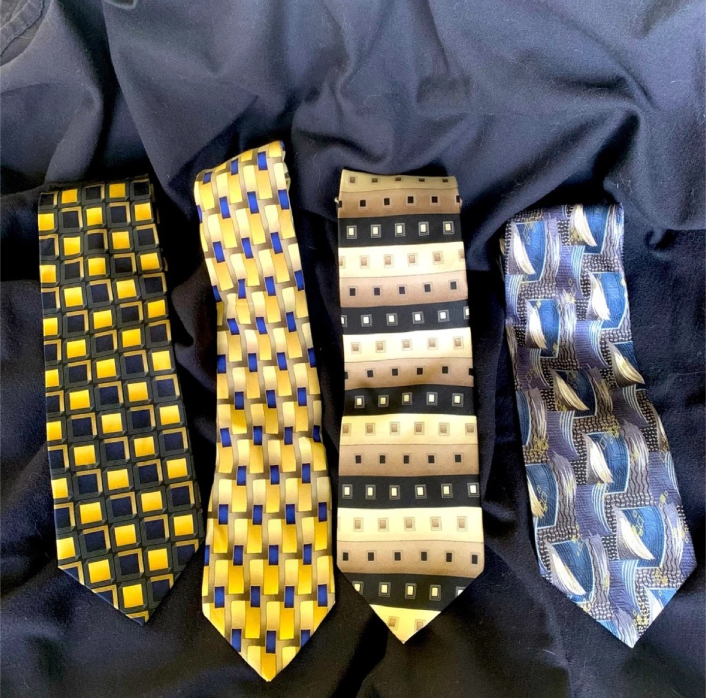 4 men’s ties #cleanout