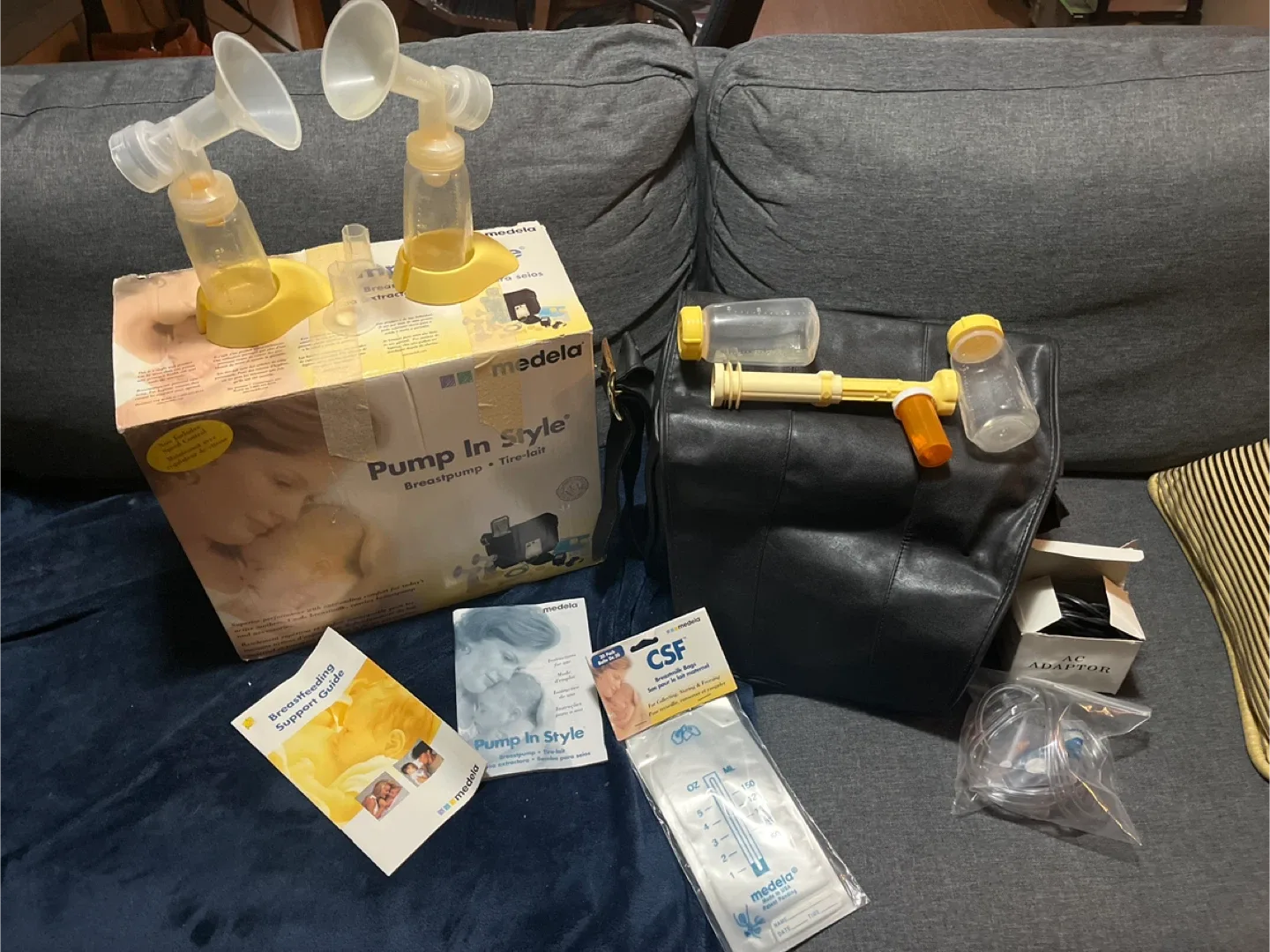 Medela Pump In Style Breastpump with Accessories image indicator(2)