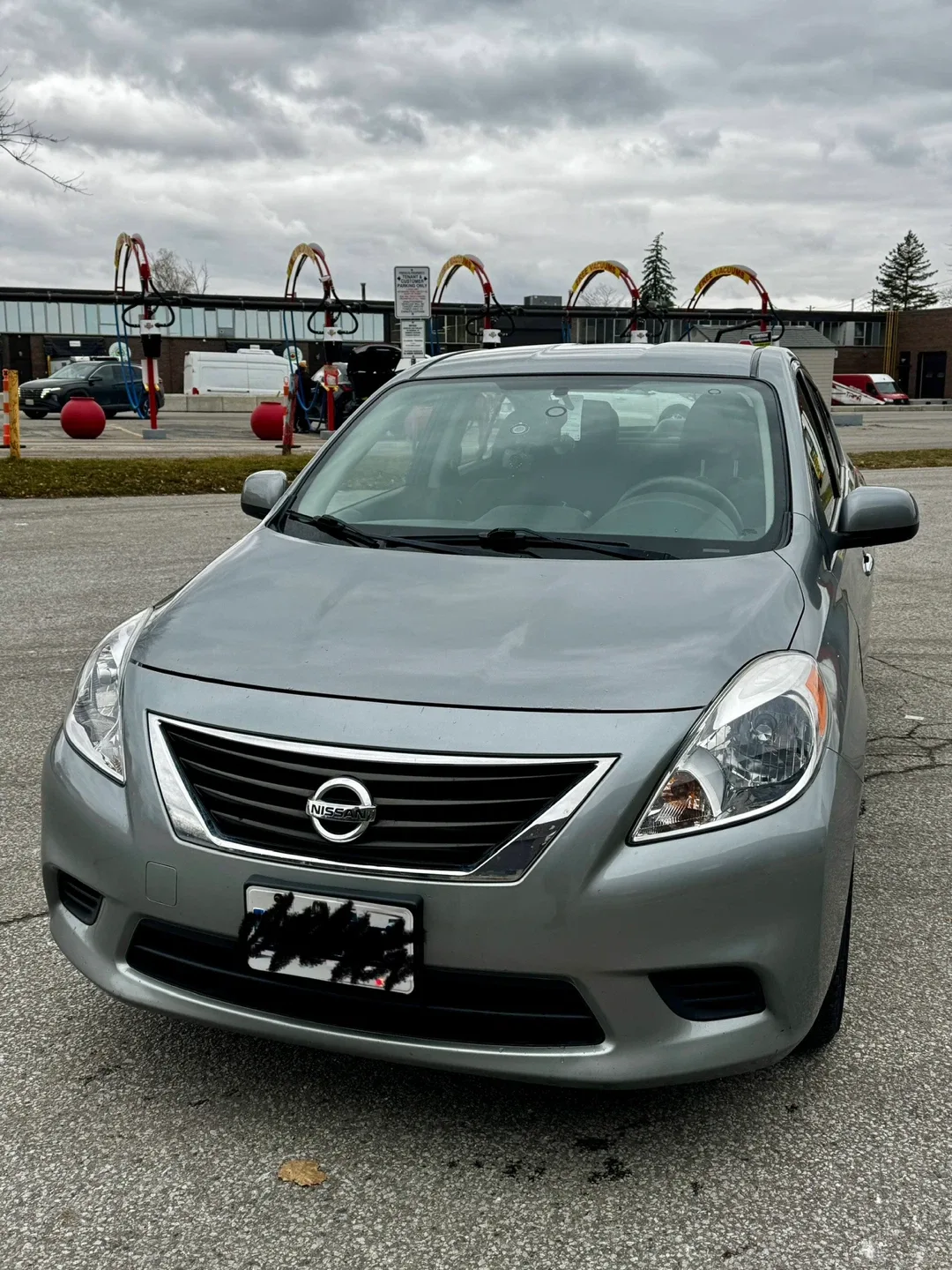 Nissan Versa Sedan - Great Condition!