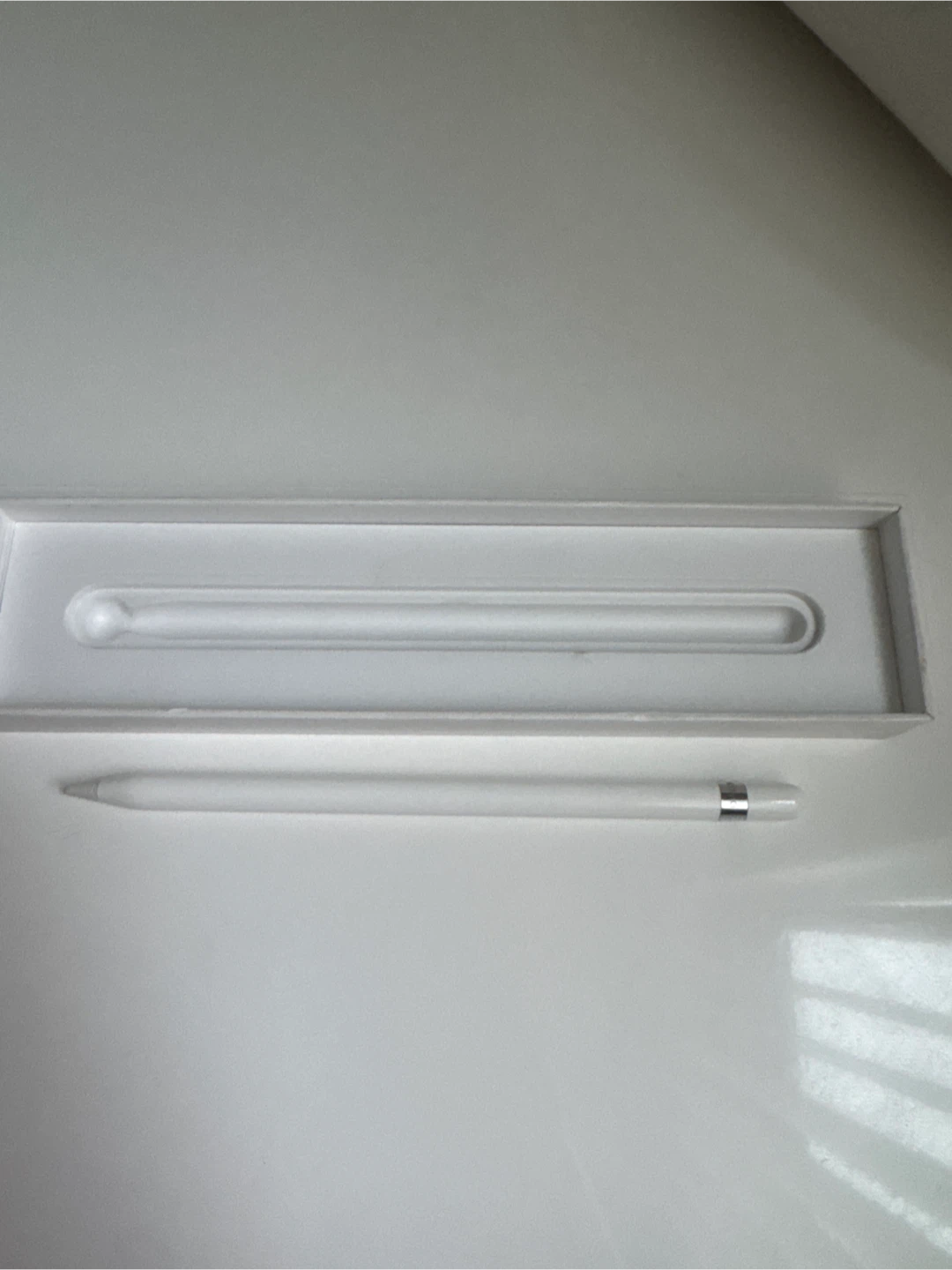 Apple Pencil 1nd Generation - Like New! - photo 2
