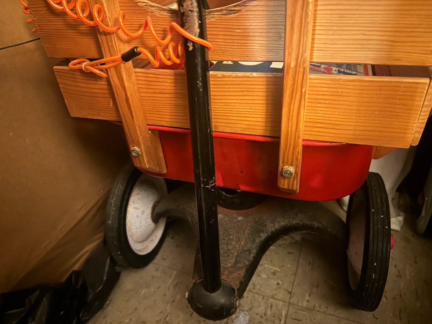 Radio Flyer Town & Country Wagon #Cleanout - photo 2