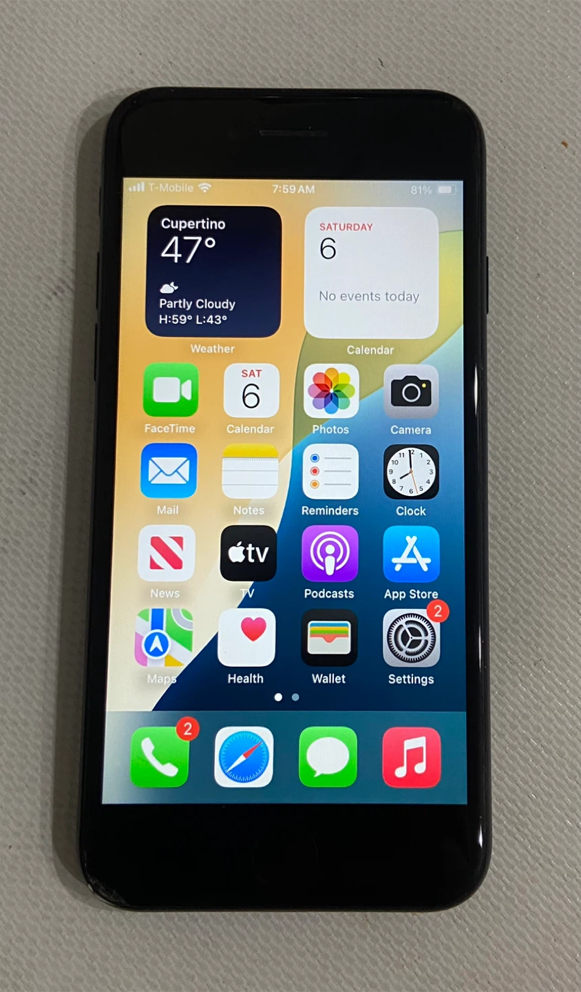 iPhone SE Black - T-Mobile