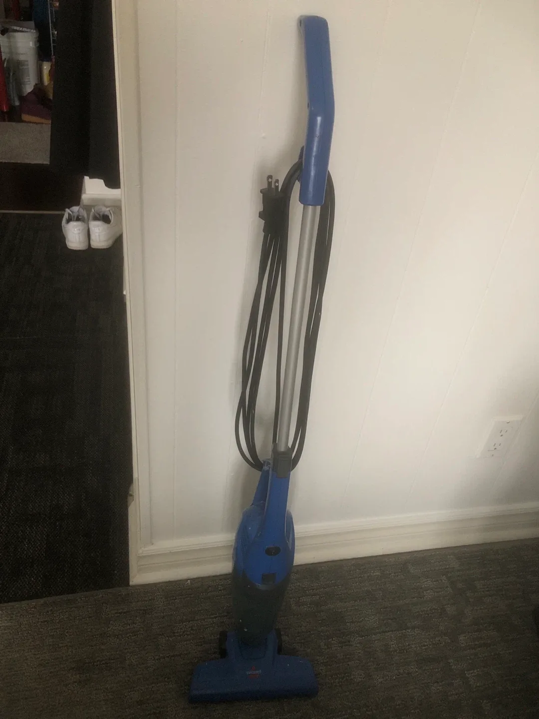 Bissell Vacuum - Blue