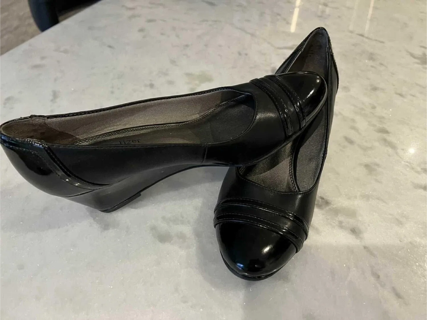 BNIB Naturalizer Black Wedge Heel Shoes (BRAND NEW IN BOX) image indicator(2)