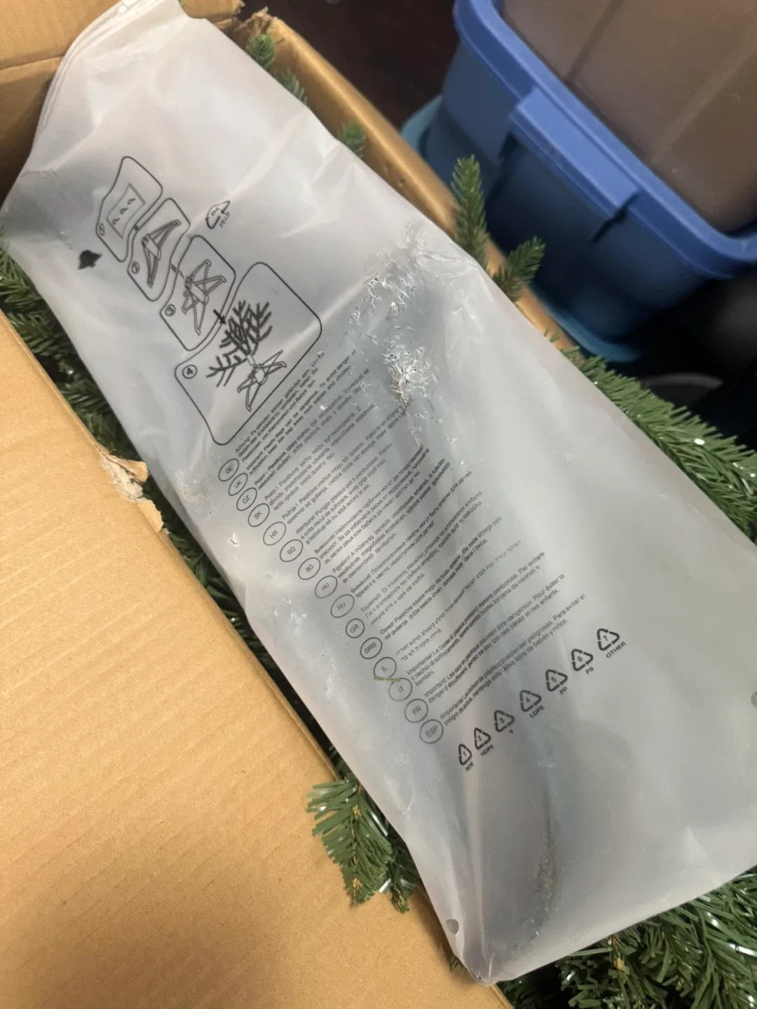 Brand New inBox 6’ realistic tip Christmas tree originally $300 image indicator(5)