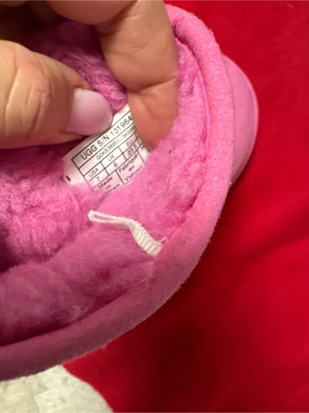 UGG Classic Short Pink Boots - Kids Size 7 image indicator(4)