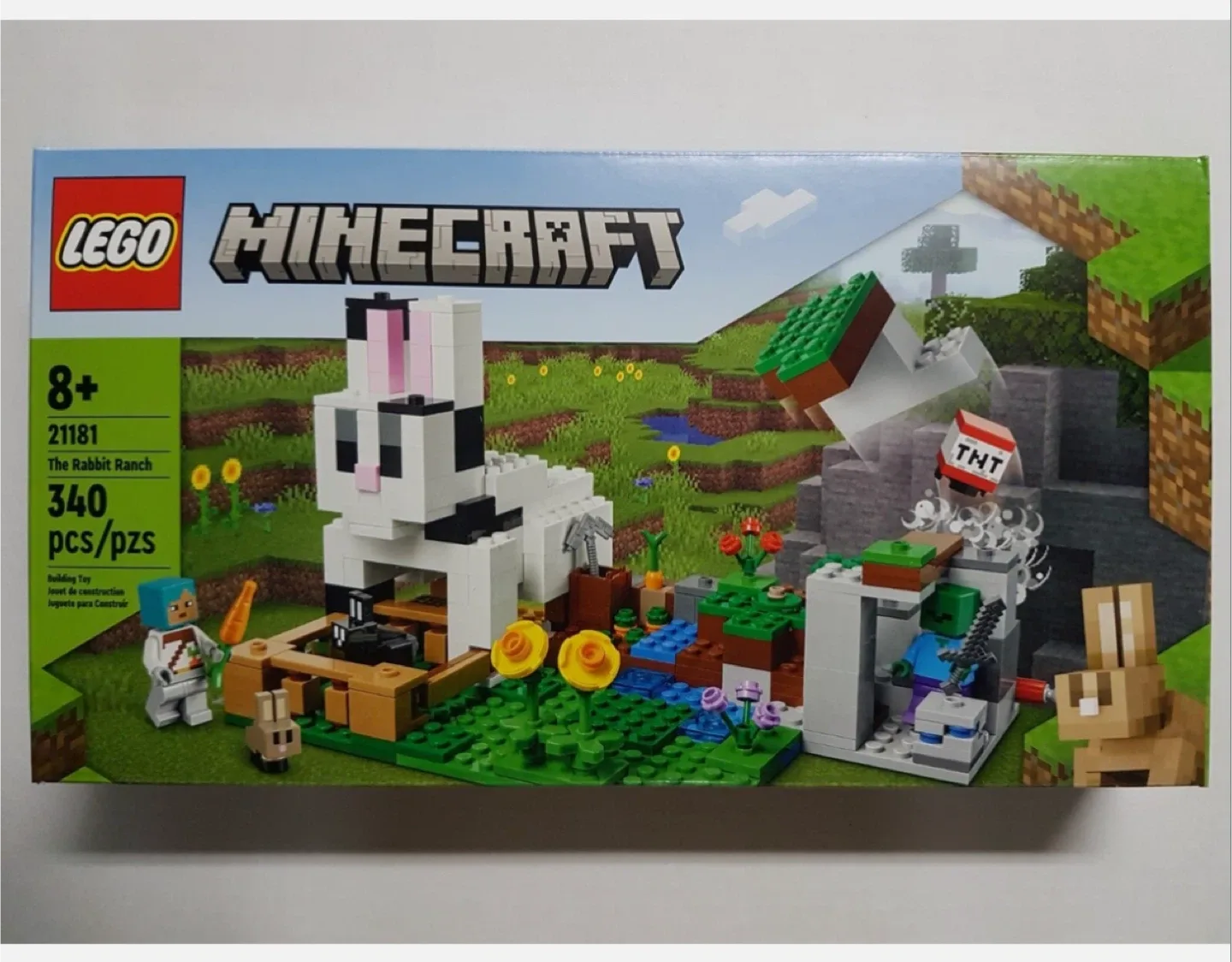 LEGO Minecraft The Rabbit Ranch 21181 340 pcs Brand New