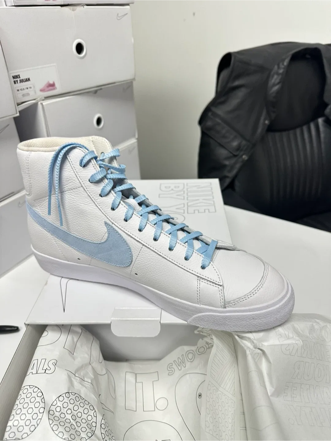 Nike Blazer Mid By Julian Size 12.5 image indicator(2)