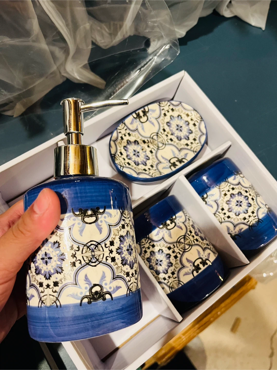 4pc bath ware set new - photo 4