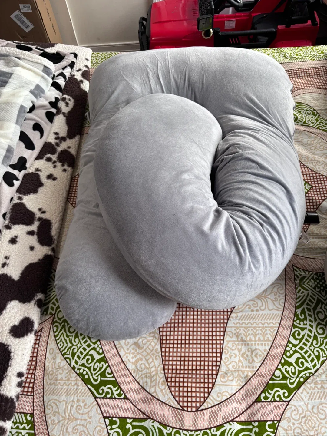 Gray Full Body Pregnancy Pillow