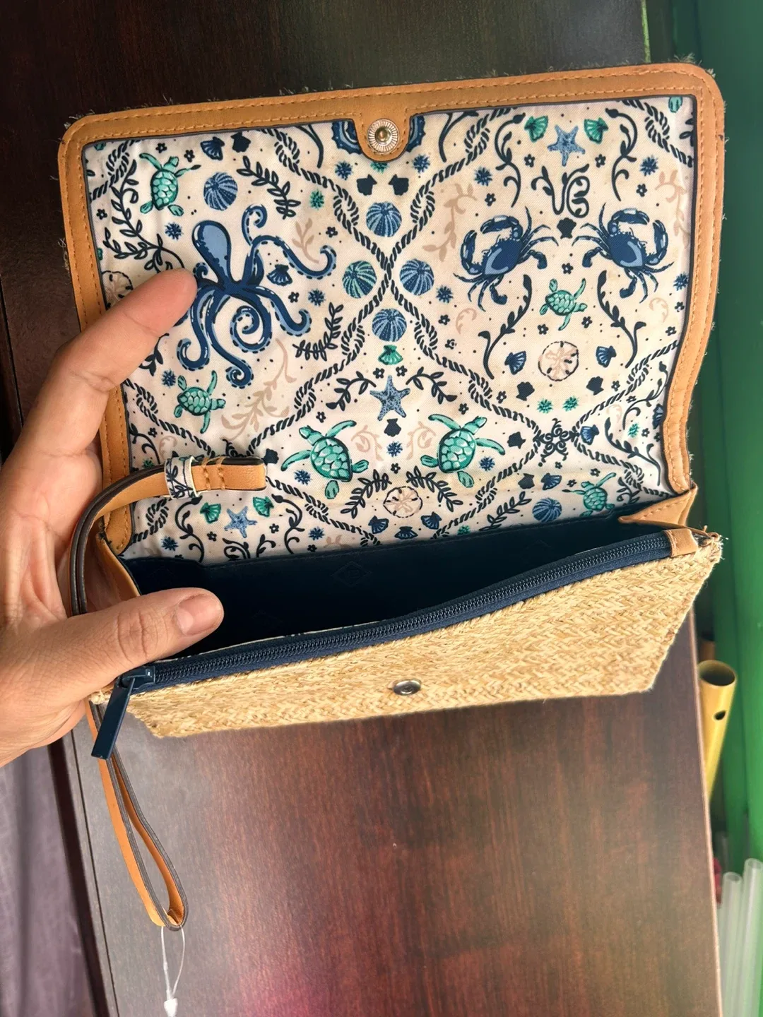 Vera Bradley wallet image indicator(2)