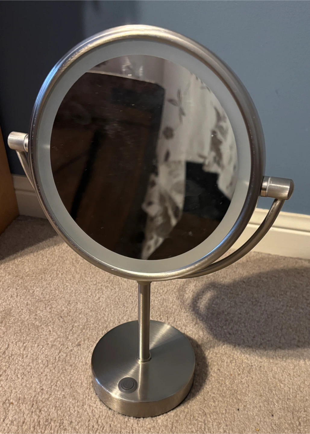 Lighted double-sided Vanity Mirror (8” diameter) #Cleanout - photo 2