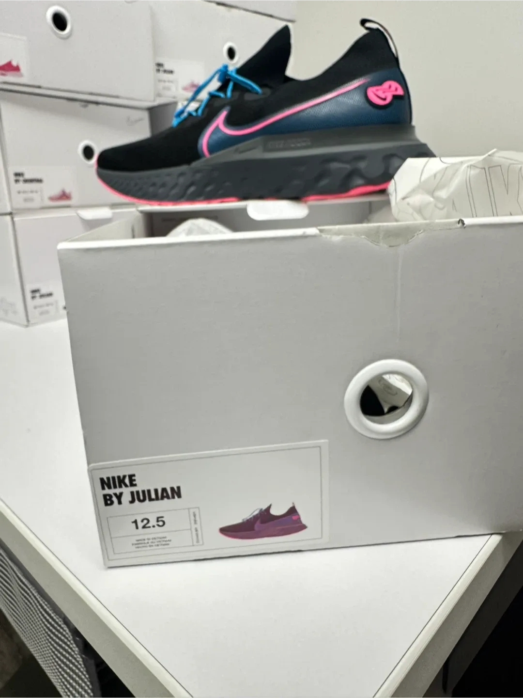 Nike React Infinity Run Flyknit 3 - Size 12.5 image indicator(5)