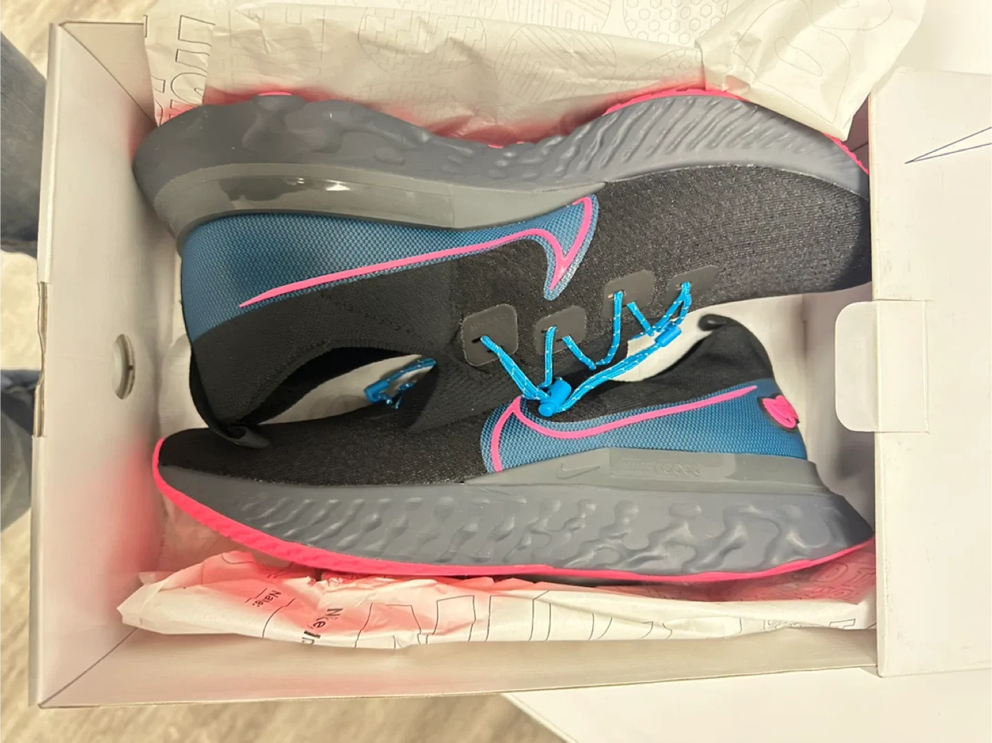 Nike React Infinity Run Flyknit 3 - Size 12.5 image indicator(4)