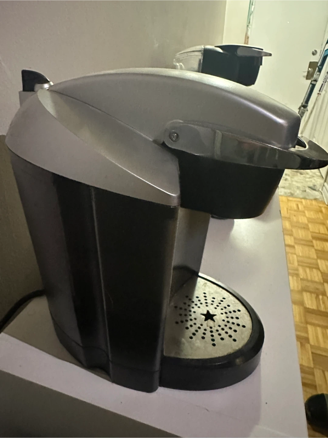Keurig Single-Serve Coffee Maker #cleanout - photo 3