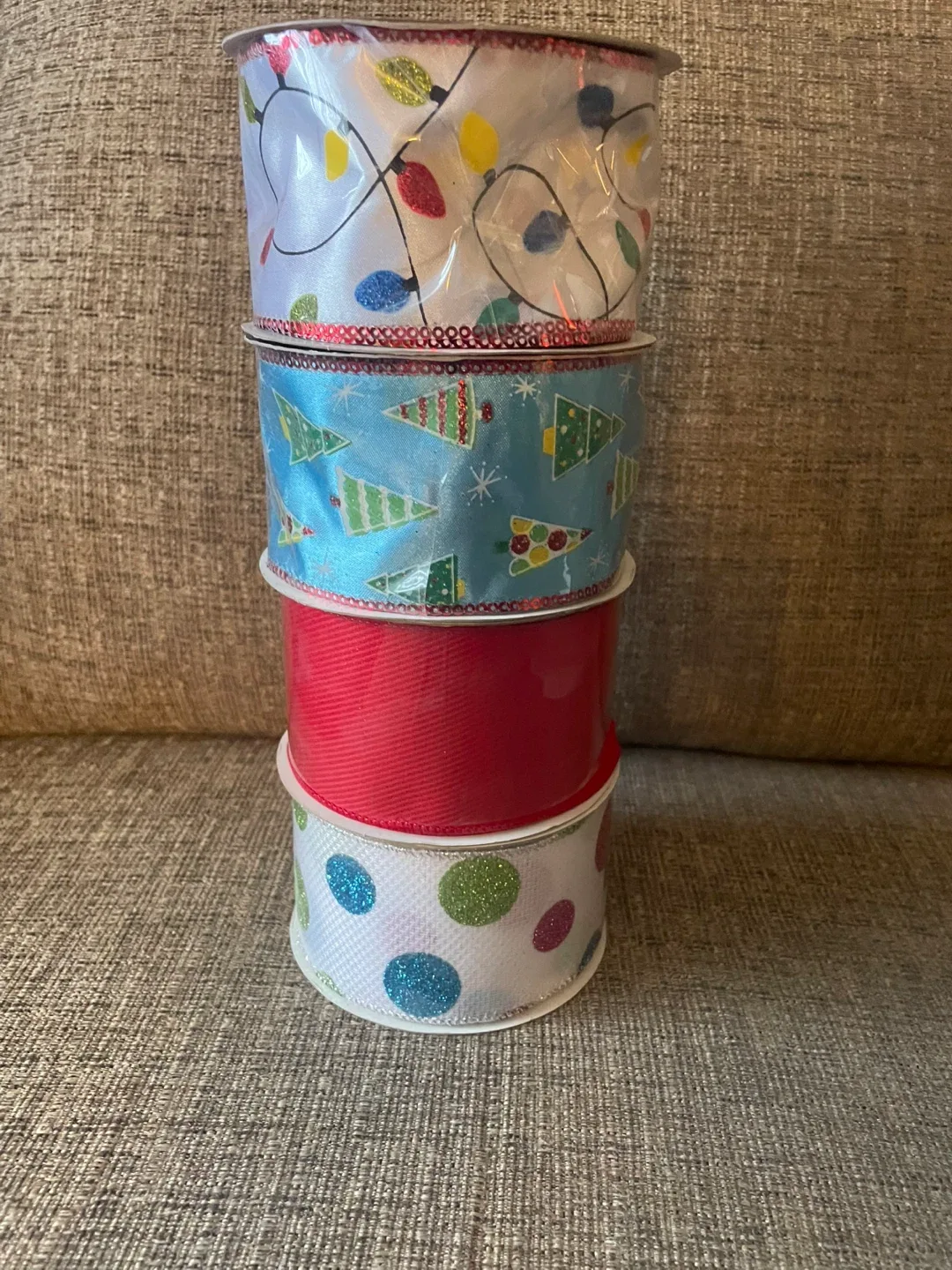 Holiday Ribbon, 4 rolls image indicator(2)