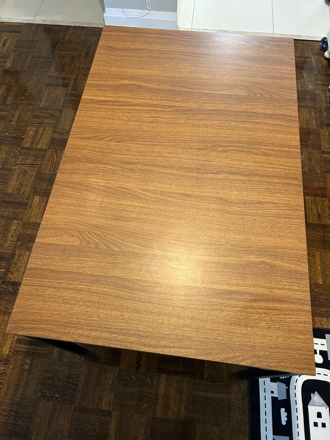 Wood Dining Table with Black Legs image indicator(4)