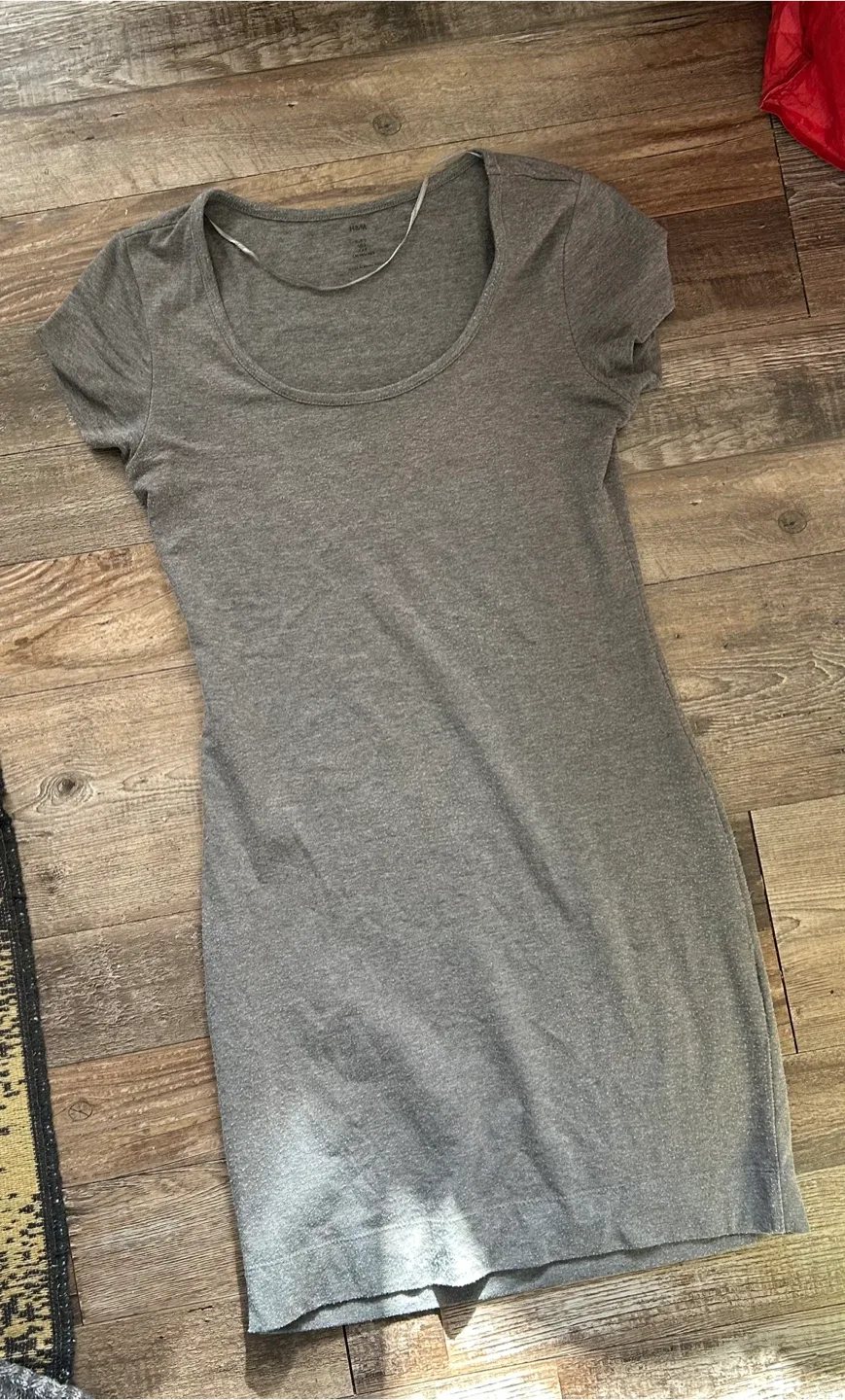 H&M Grey T-Shirt Dress - Size S