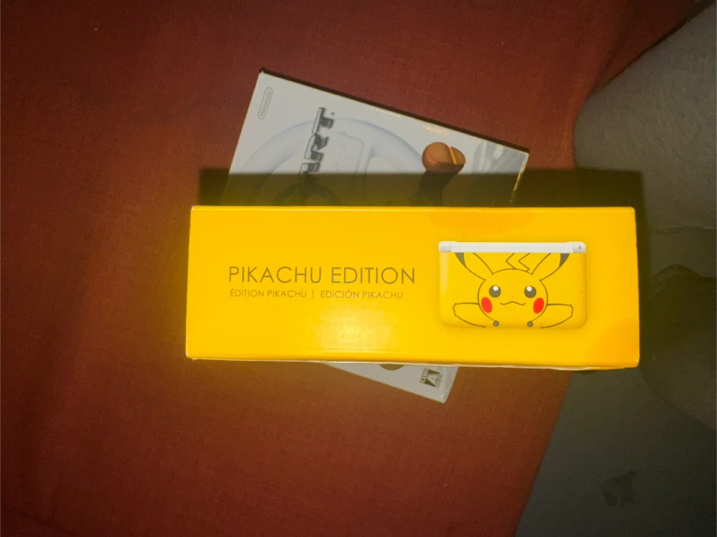 NINTENDO 3DS XL - PIKACHU EDTION image indicator(4)