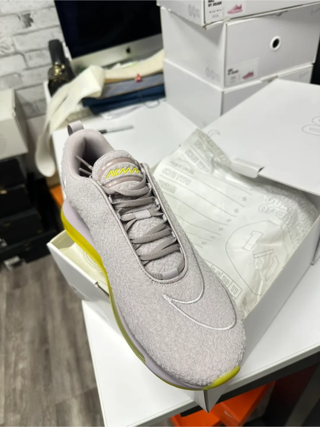 Nike Air Max 720 By Julian, Size 12.5 image indicator(3)