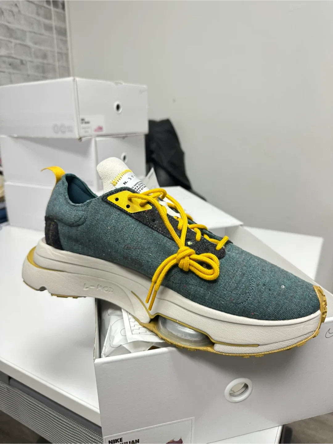 Nike Zoom Air Fire By Julian, Size 12.5, New in Box image indicator(2)