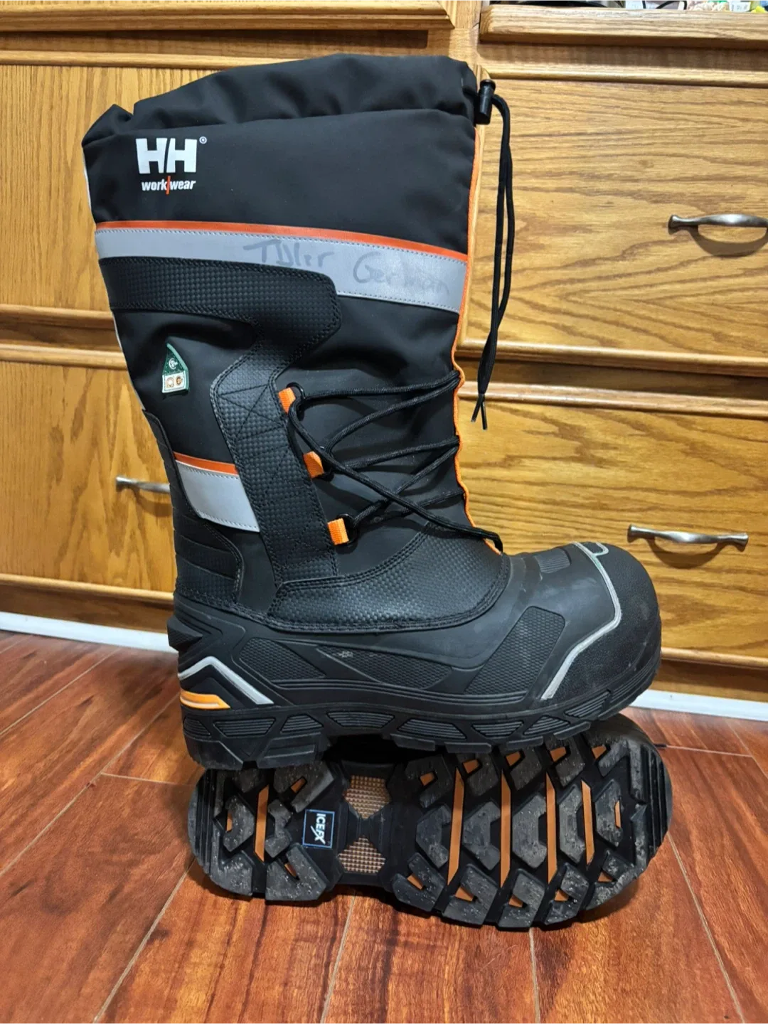 Helly Hansen Workwear Winter Boots - Size 10 image indicator(4)