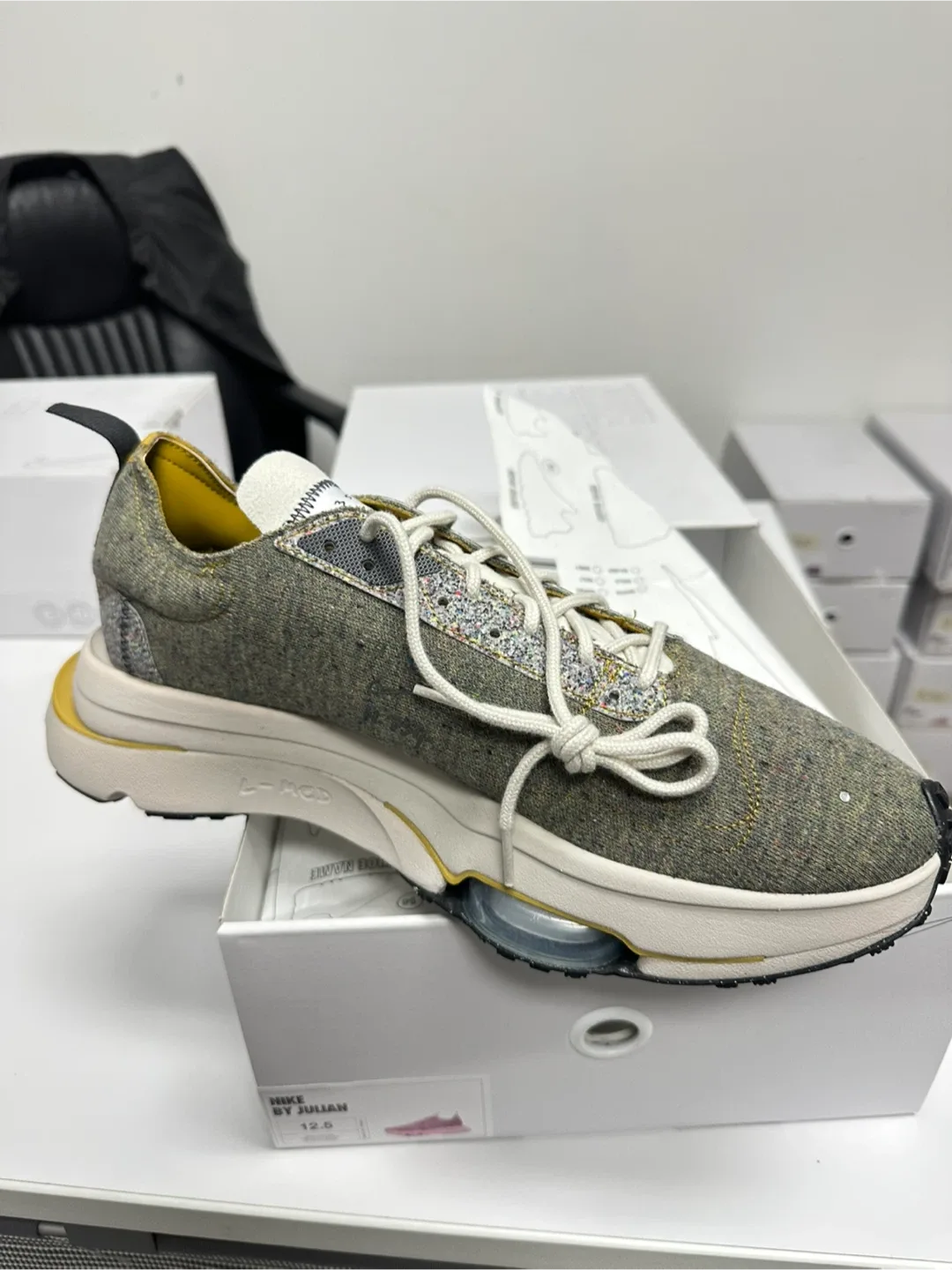 Nike by Julian Sneakers, N354 Size 12.5 image indicator(2)