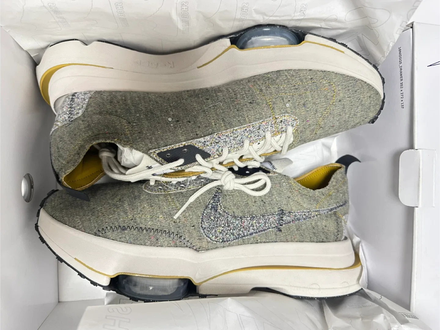 Nike by Julian Sneakers, N354 Size 12.5 image indicator(5)