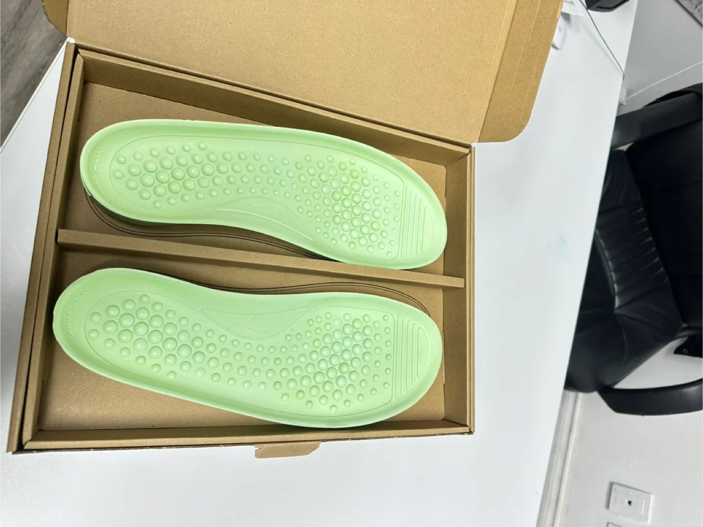 Nike Offline 2.0 Pink Mule with Box image indicator(4)