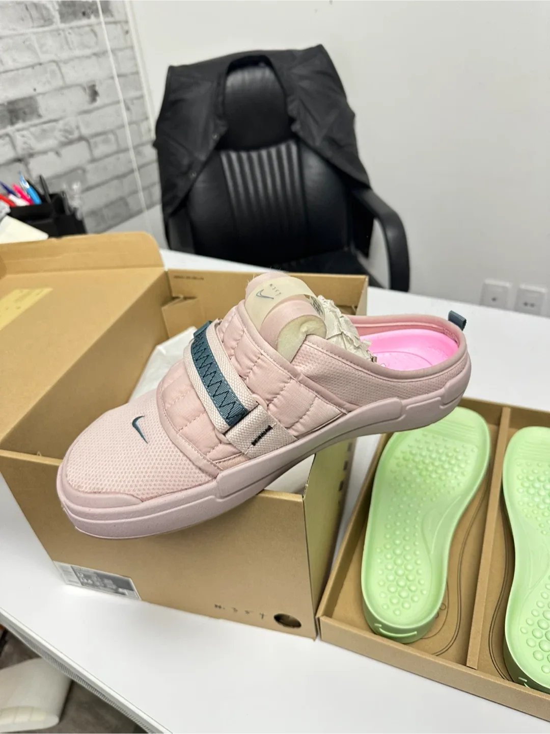 Nike Offline 2.0 Pink Mule with Box image indicator(2)