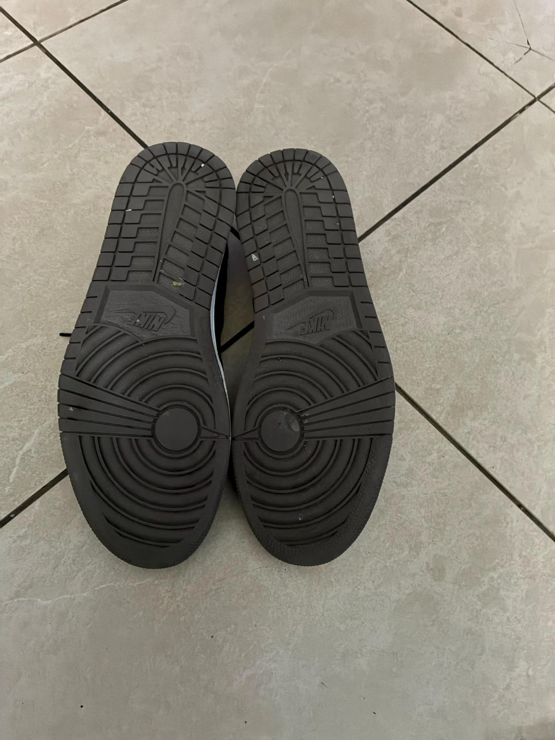 Nike Air Jordan 1 Low Travis Scott - photo 4