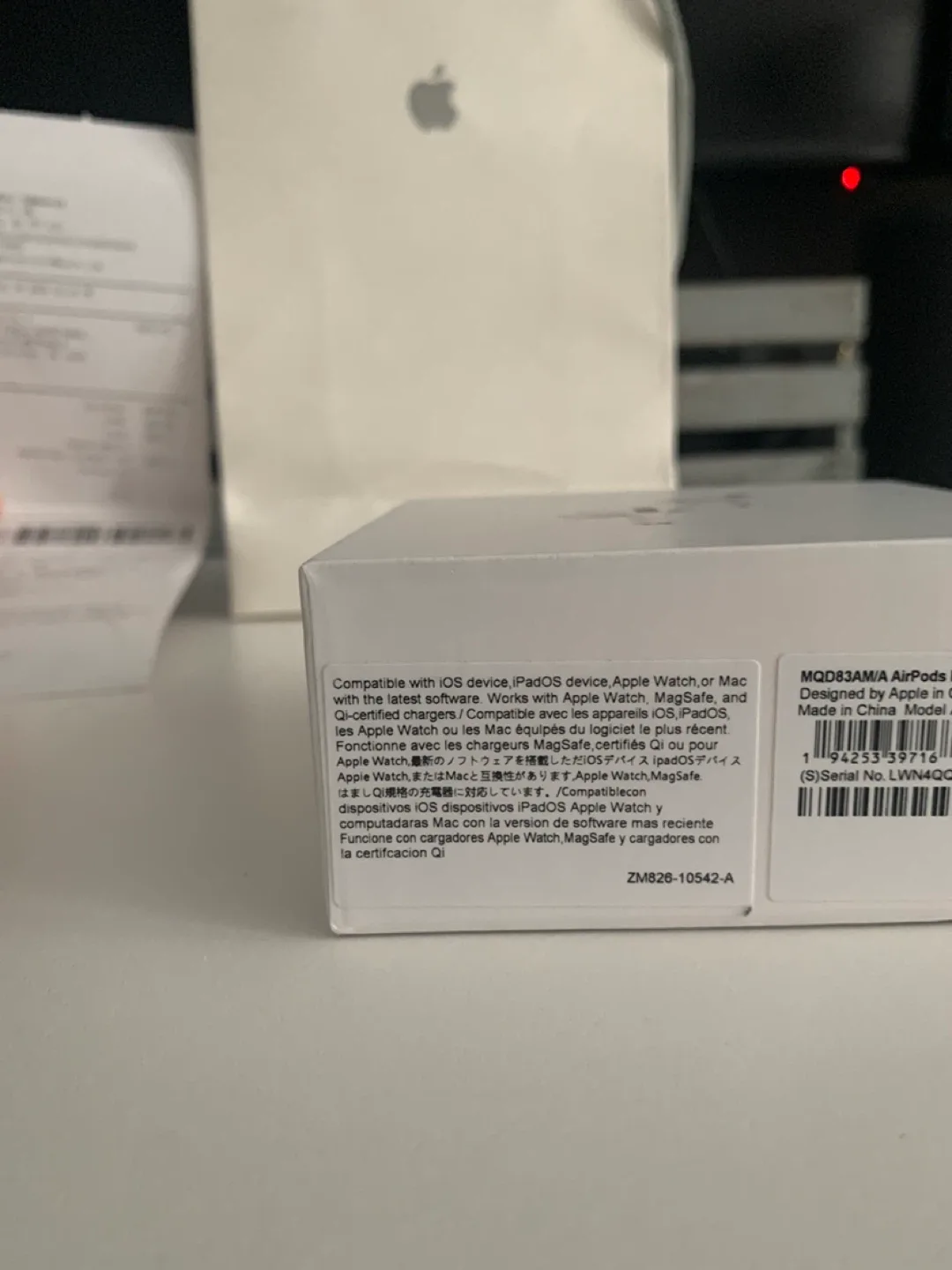 New Apple AirPods Pro 2nd (generation) image indicator(4)
