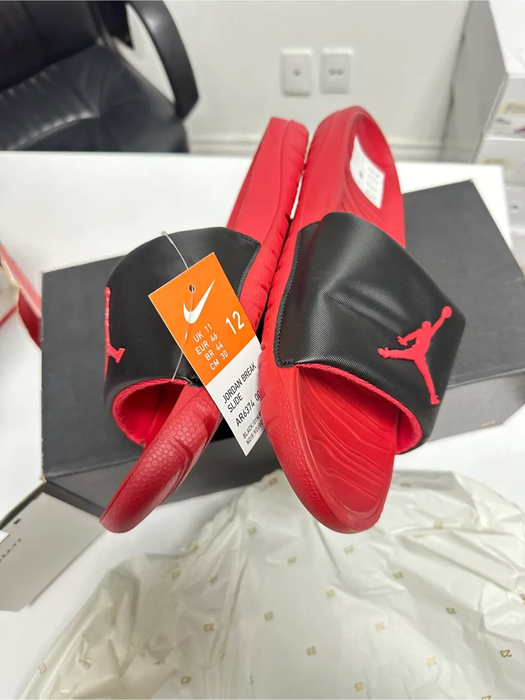 Jordan Break Slide - Size 12 - Black/Gym Red image indicator(3)