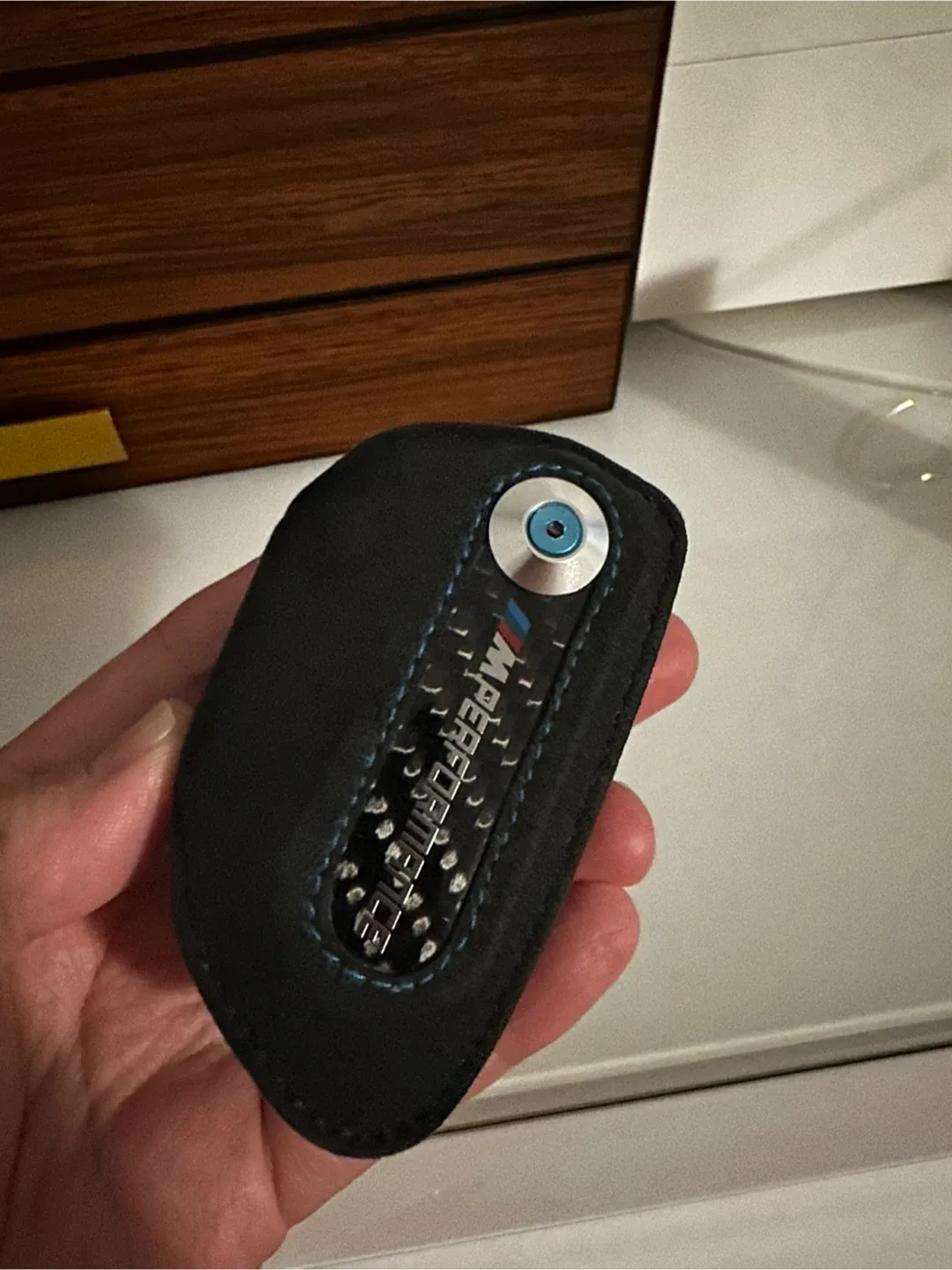 BMW 330i 2023 accessories image indicator(7)