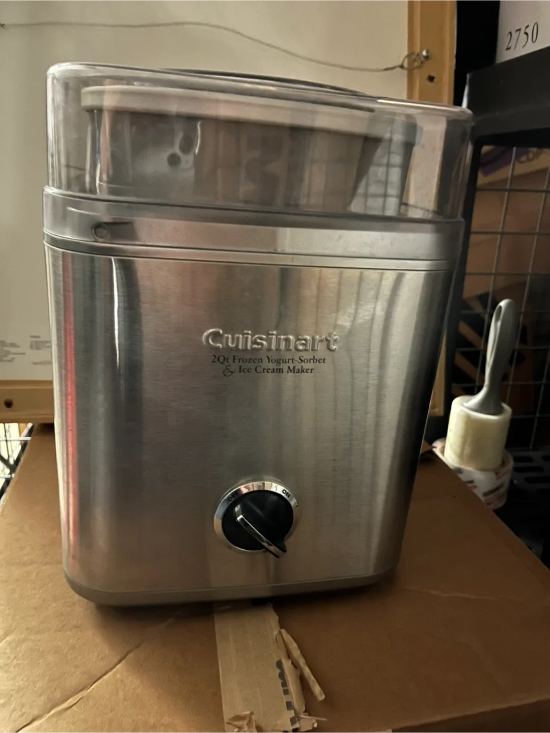 Cuisinart 2Qt Frozen Yogurt, Sorbet & Ice Cream Maker image indicator(2)