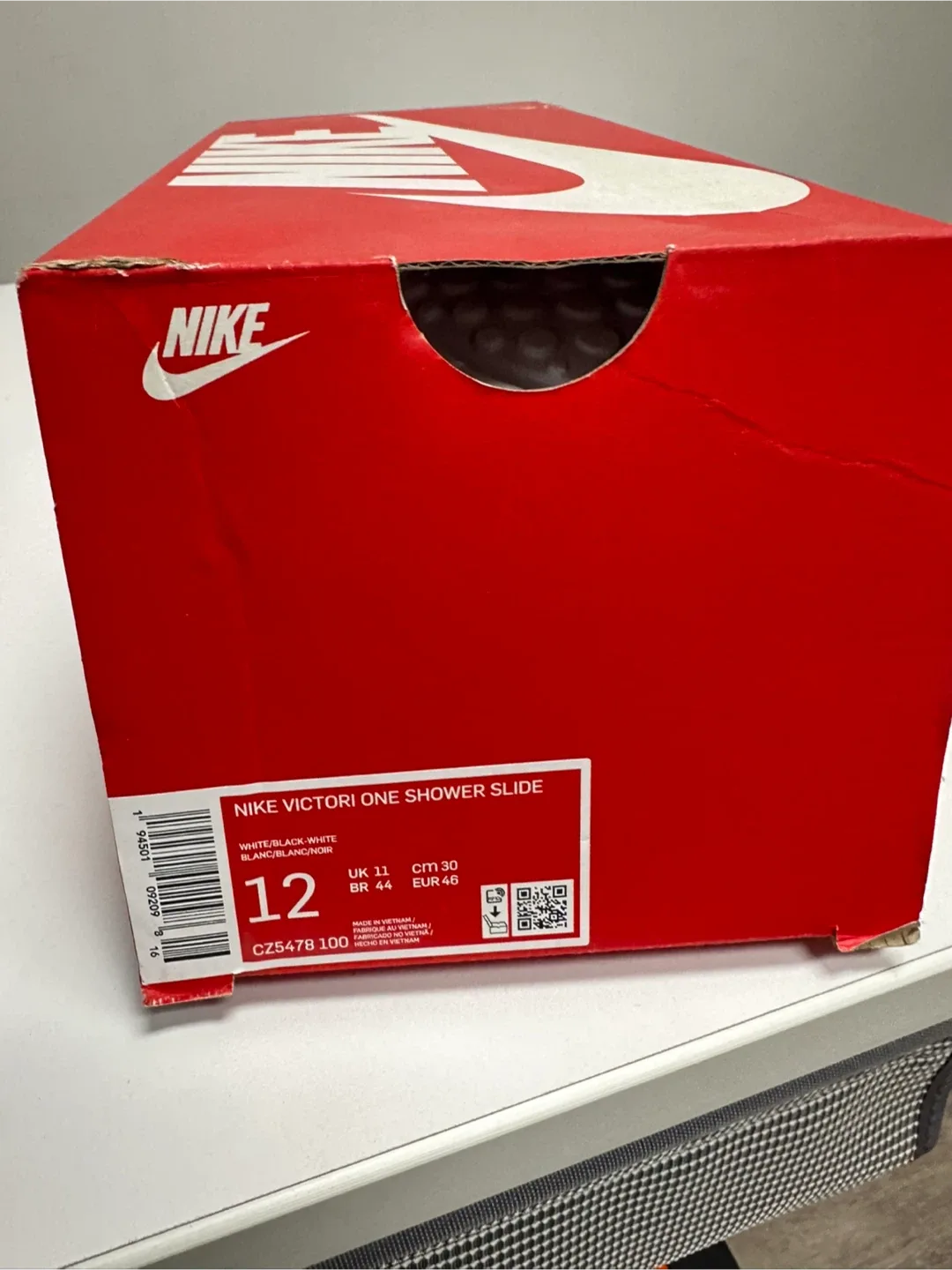 Nike Victori One Shower Slide White - Size 12 image indicator(4)