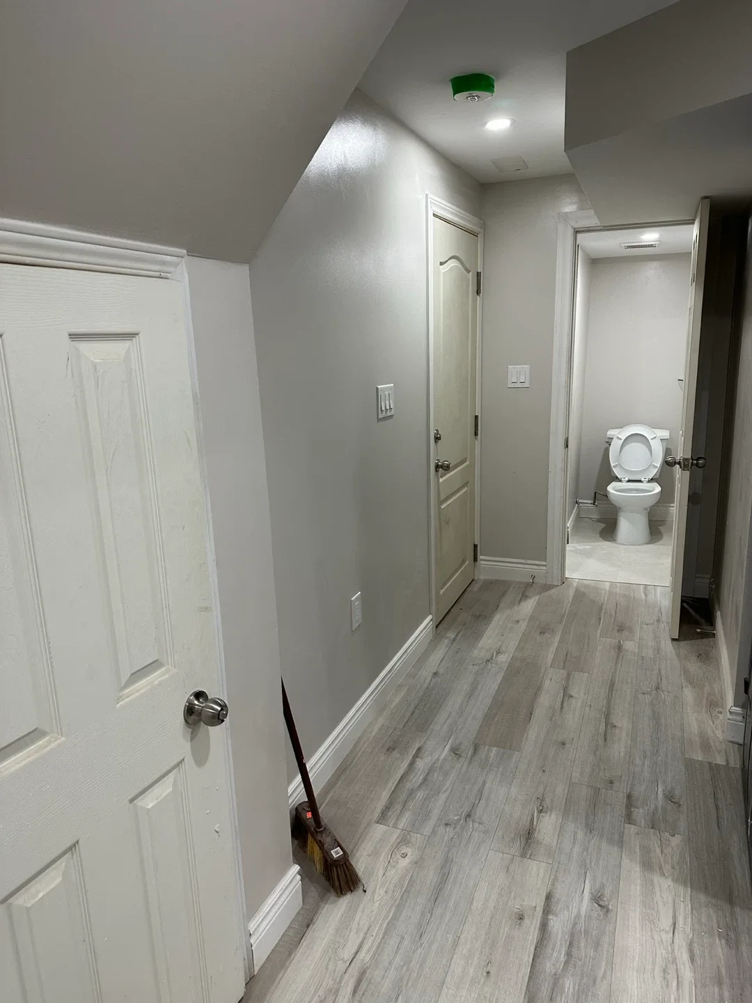 1 Bedroom 1 Bathroom Basement seperate enterance image indicator(5)