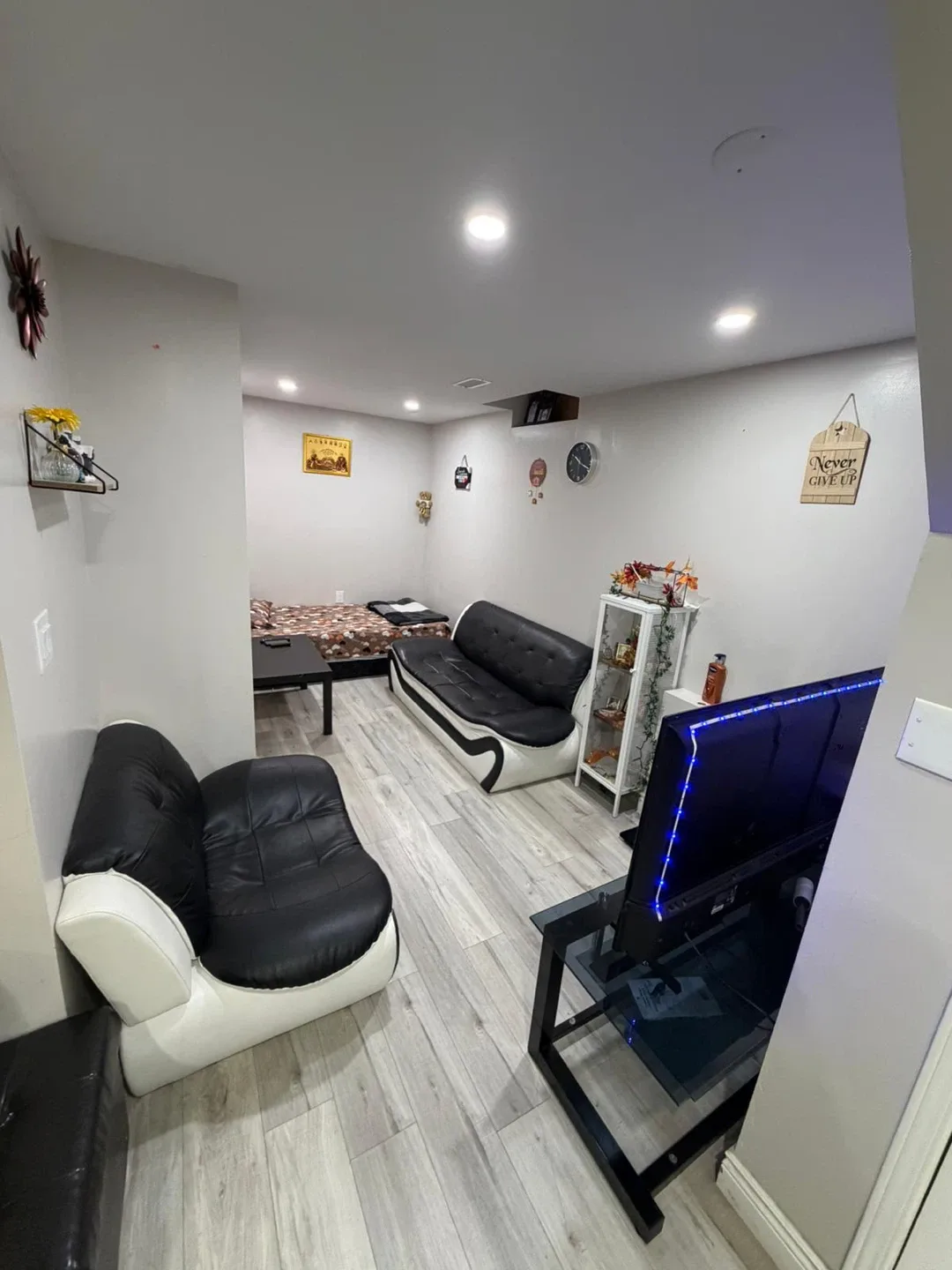 1 Bedroom 1 Bathroom Basement seperate enterance image indicator(10)