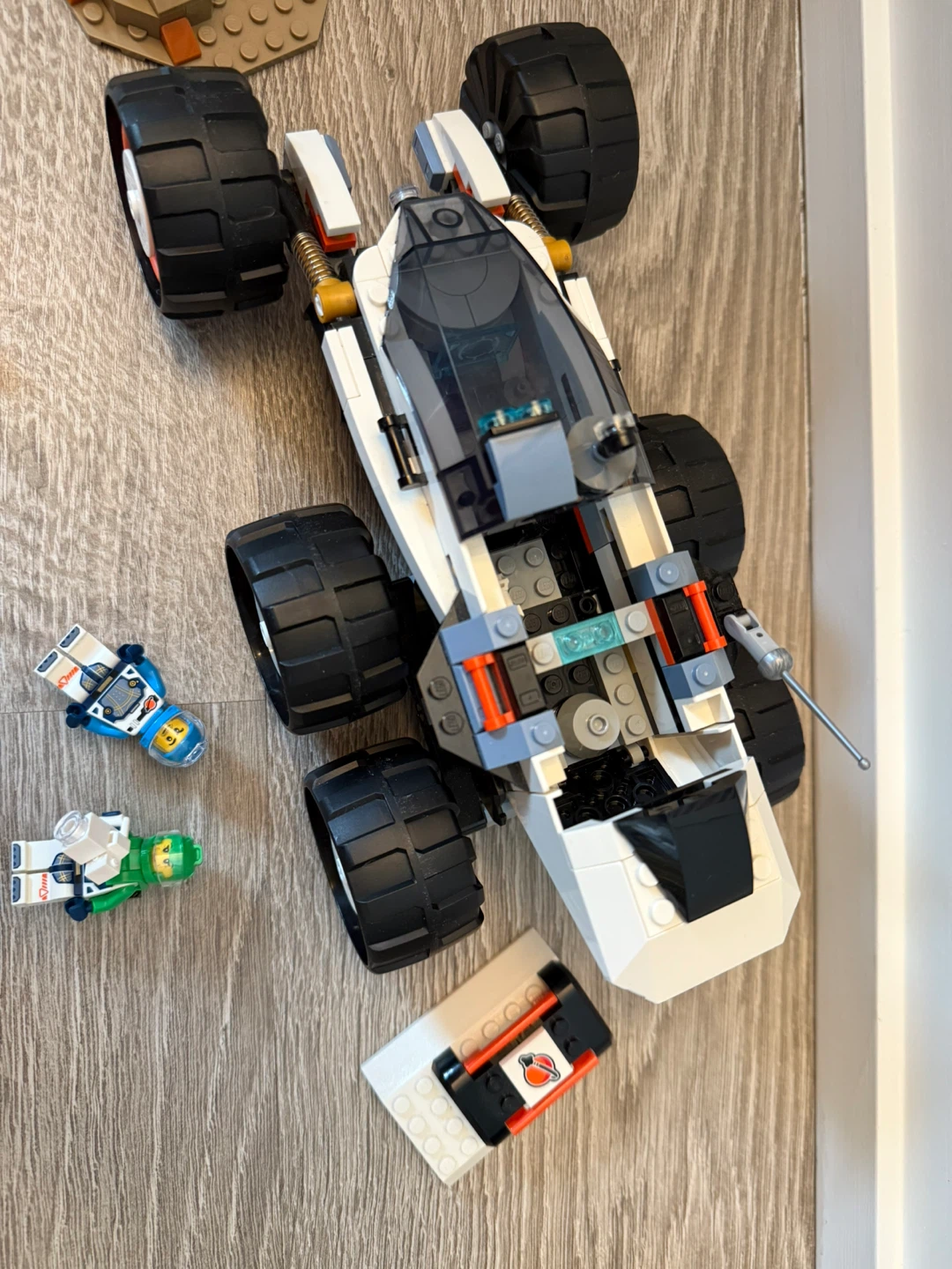 LEGO City Space Explorer Rover and Alien, 60431 - photo 4