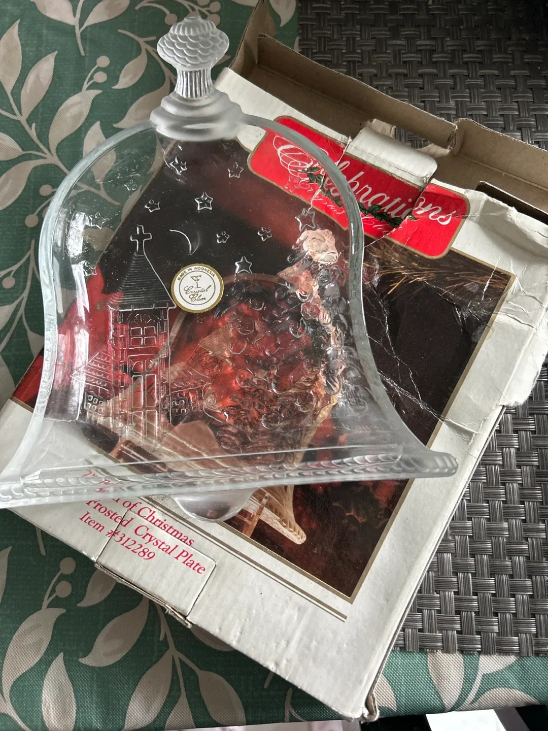 Celebrations 7" Bell of Christmas