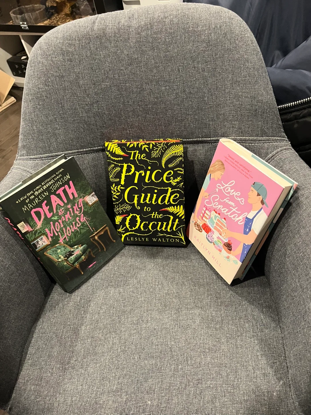 Books for sale image indicator(3)