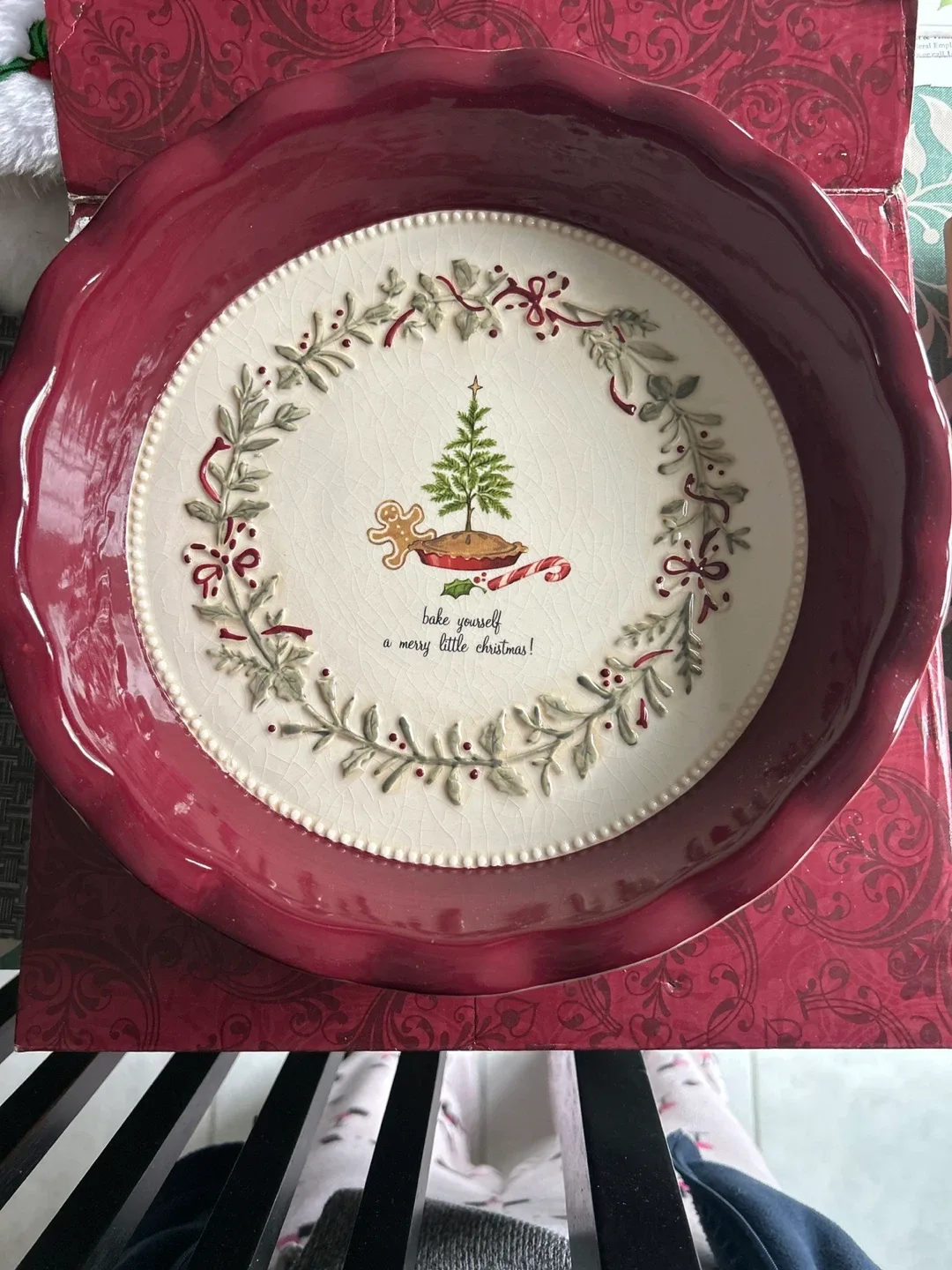 Grasslands Road Winter Settings Pie Dish