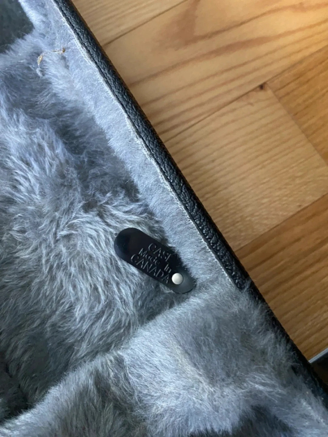 Guitar Hard Case - Made in Canada image indicator(4)