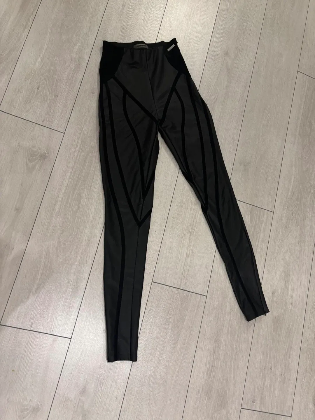 Manière De Voir Matte Leather Contour Leggings - Size 6 image indicator(2)