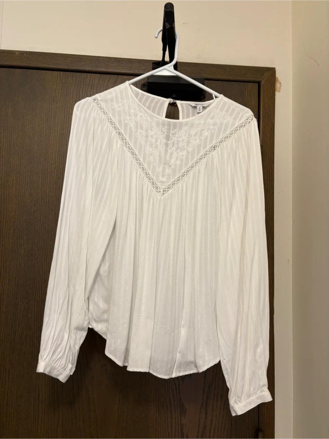 Reitmans White Blouse - Size M #Cleanout